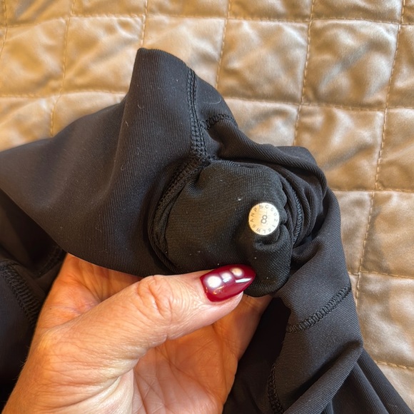 Lululemon Athletica Black Ankle Cropped Pants - Picture 3 of 3